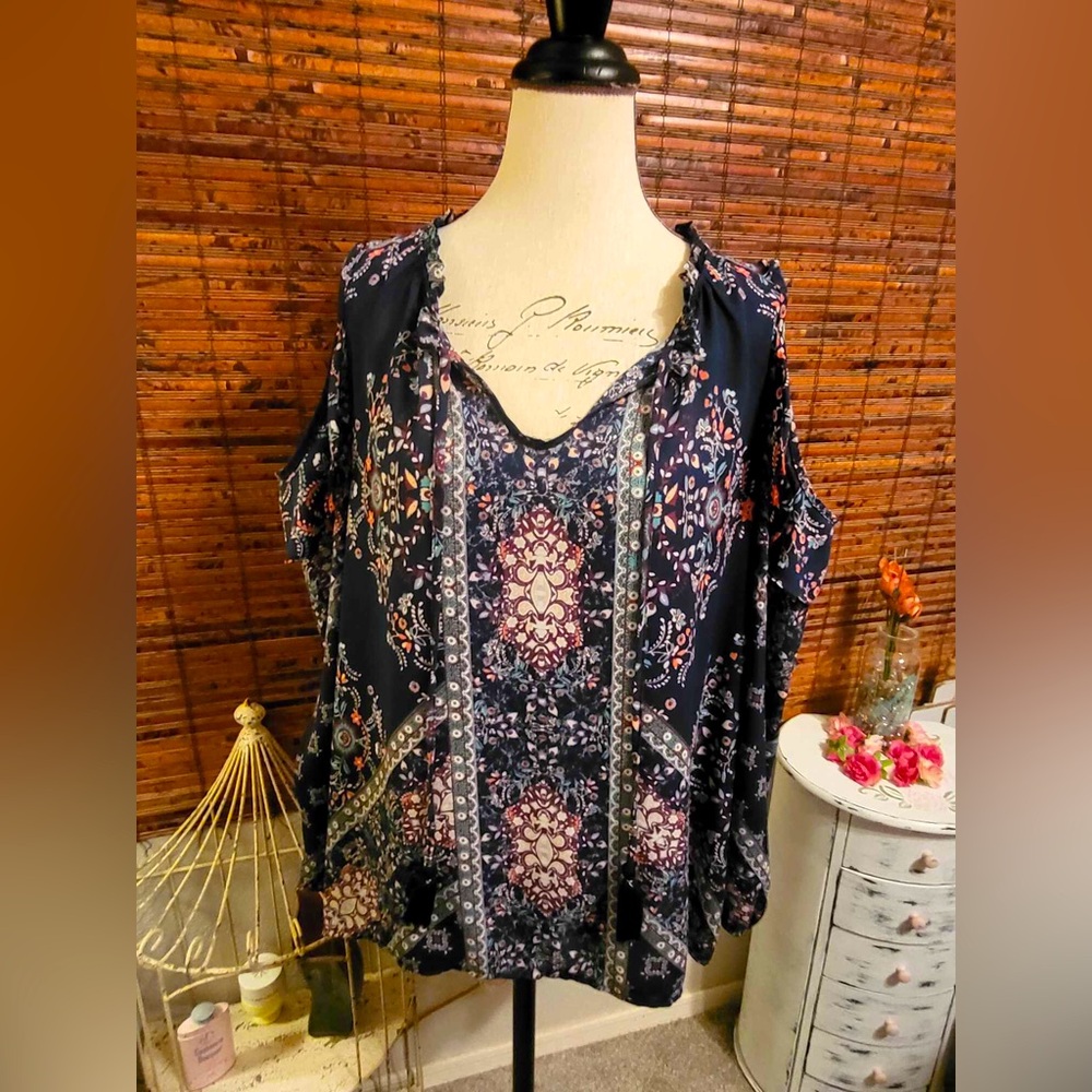 Knox Rose Navy Floral Blouse